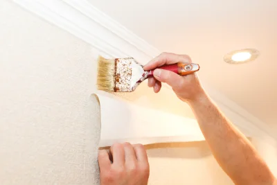Pose de papier peint à Étréjust — revêtements muraux et toiles de verre